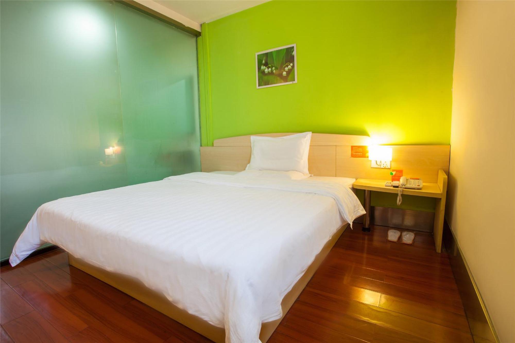 7Days Inn Guangzhou South Railway Station Huijiang Subway Station Extérieur photo