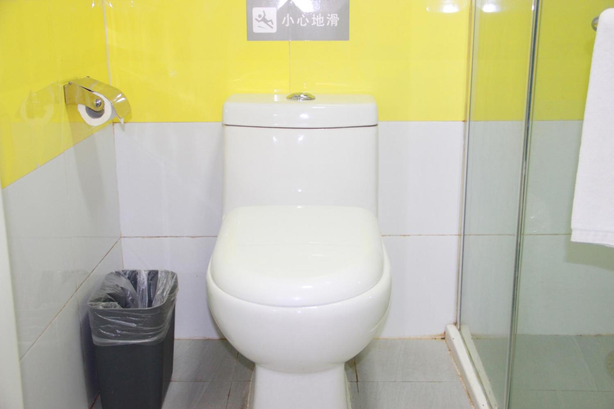7Days Inn Guangzhou South Railway Station Huijiang Subway Station Extérieur photo
